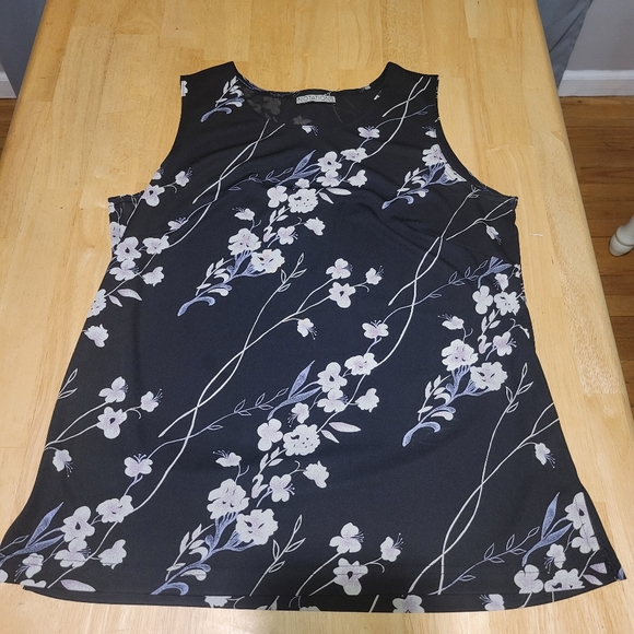 Vintage Notations black floral tank size large - Picture 1 of 4